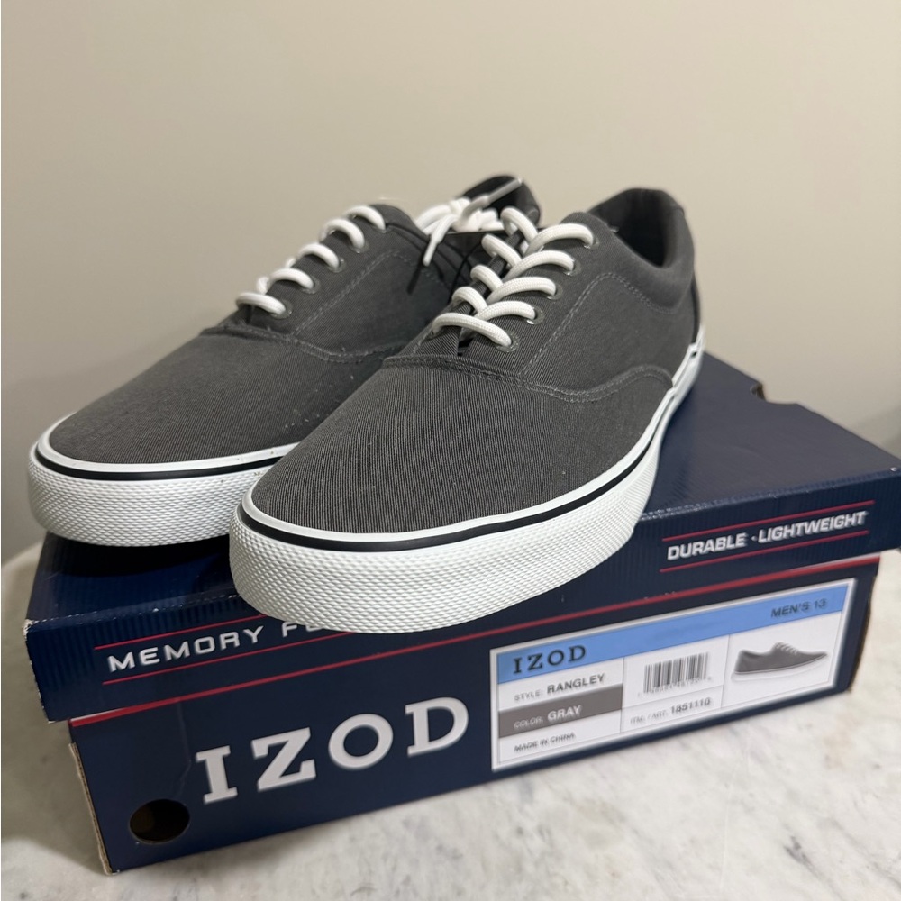 IZOD Charcoal Gray Men's Sneakers boat shoes memory foam nwt